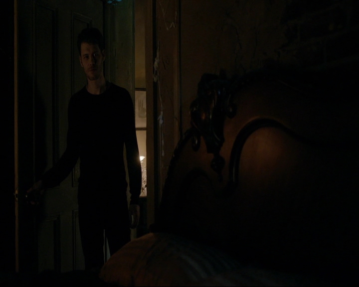 VampireDiaries-dot-nl_TheOriginals4x05IHearYouKnocking0145.jpg