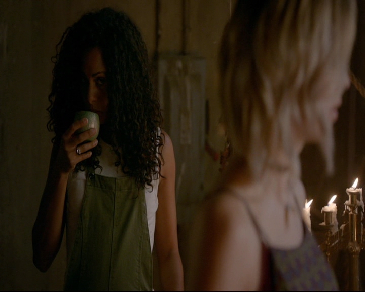 VampireDiaries-dot-nl_TheOriginals4x05IHearYouKnocking0350.jpg