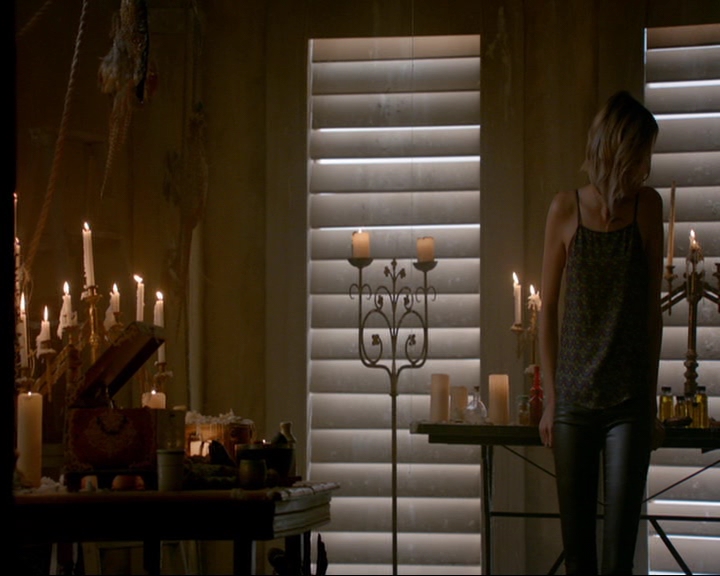 VampireDiaries-dot-nl_TheOriginals4x05IHearYouKnocking0415.jpg