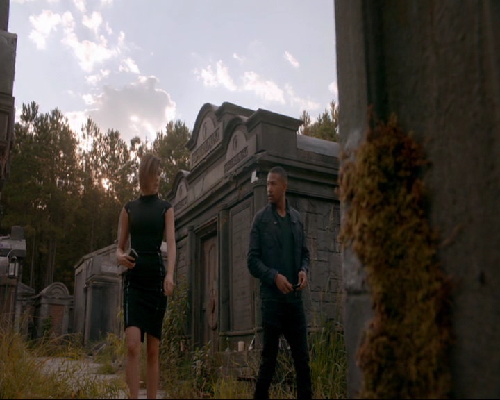 VampireDiaries-dot-nl_TheOriginals4x05IHearYouKnocking0429.jpg