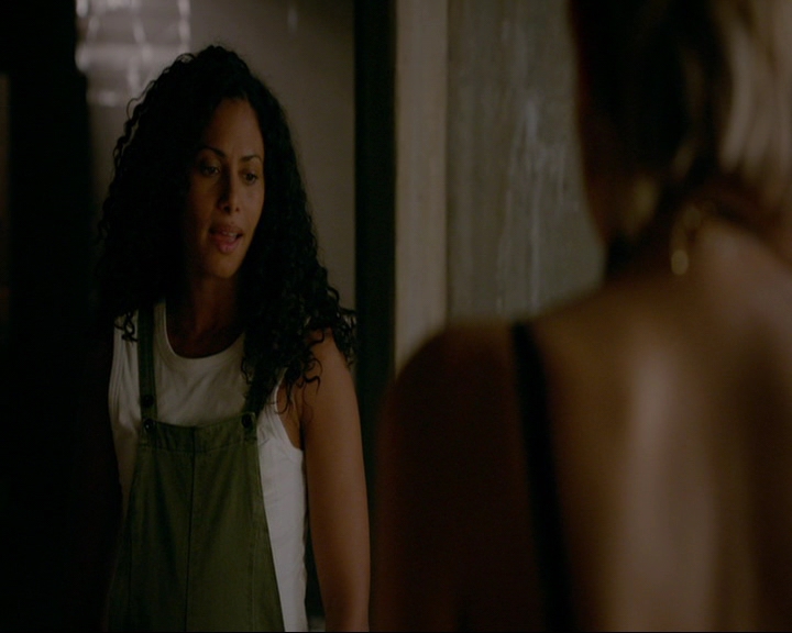 VampireDiaries-dot-nl_TheOriginals4x05IHearYouKnocking0902.jpg