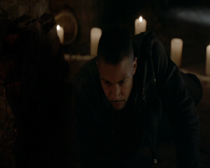 VampireDiaries-dot-nl_TheOriginals4x05IHearYouKnocking2136.jpg