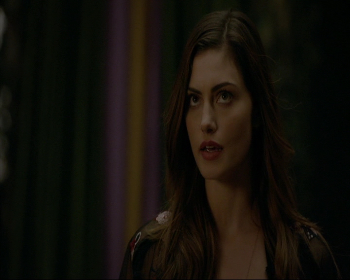 VampireDiaries-dot-nl_TheOriginals4x06BagOfCobras0121.jpg