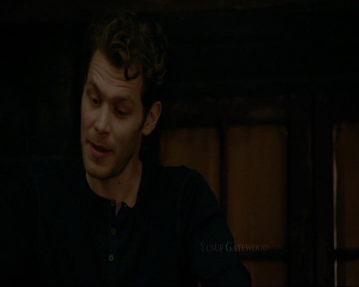 VampireDiaries-dot-nl_TheOriginals4x06BagOfCobras0122.jpg