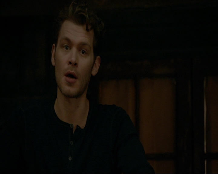 VampireDiaries-dot-nl_TheOriginals4x06BagOfCobras0125.jpg