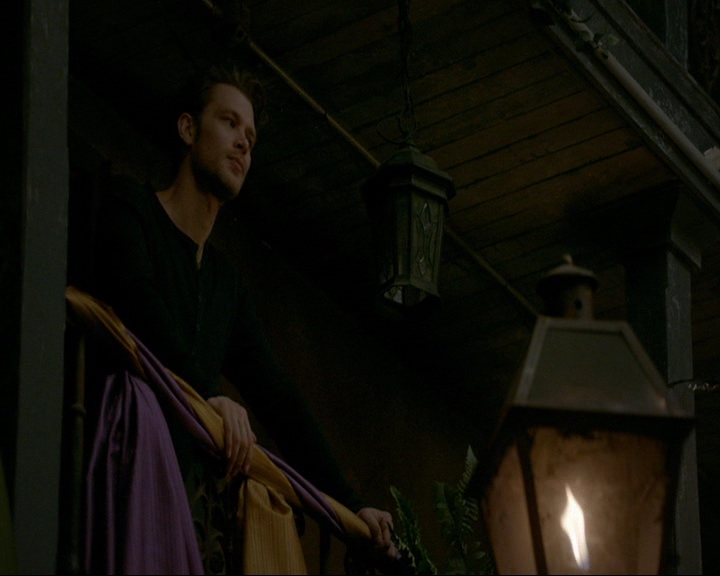 VampireDiaries-dot-nl_TheOriginals4x06BagOfCobras0128.jpg