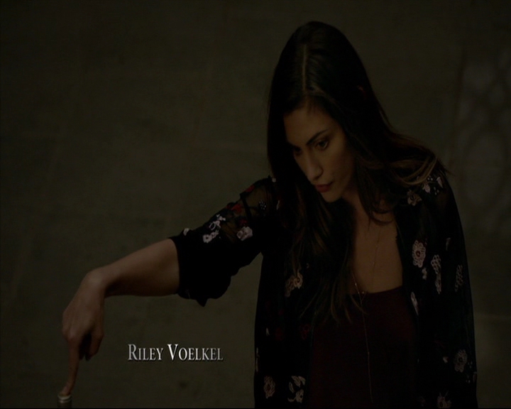 VampireDiaries-dot-nl_TheOriginals4x06BagOfCobras0129.jpg