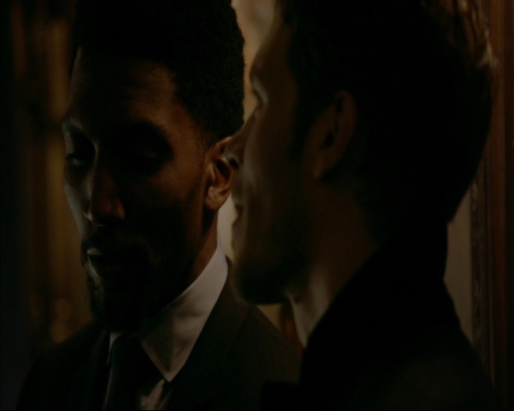 VampireDiaries-dot-nl_TheOriginals4x06BagOfCobras0748.jpg