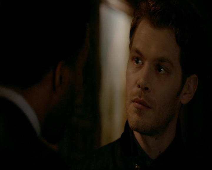 VampireDiaries-dot-nl_TheOriginals4x06BagOfCobras0751.jpg