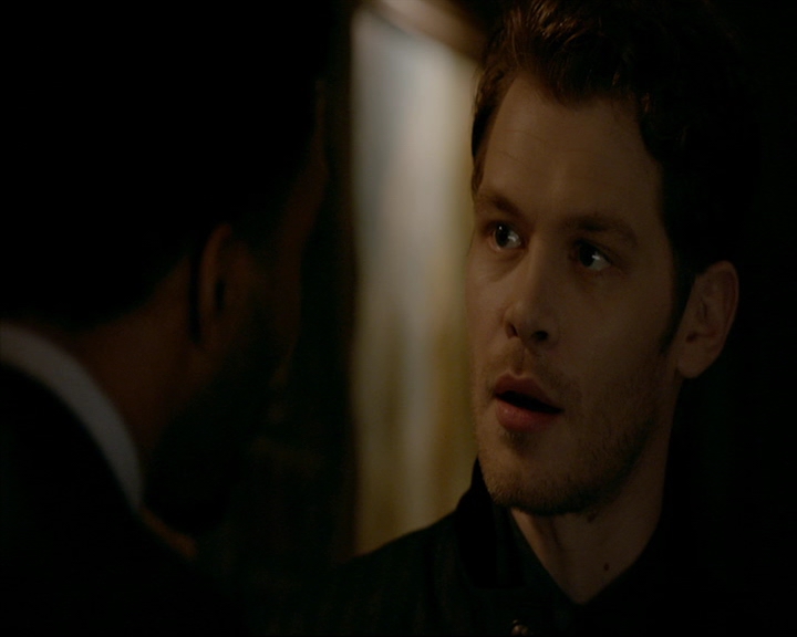 VampireDiaries-dot-nl_TheOriginals4x06BagOfCobras0752.jpg