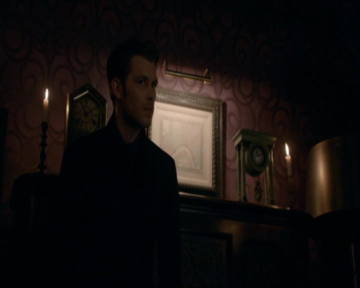 VampireDiaries-dot-nl_TheOriginals4x06BagOfCobras0893.jpg