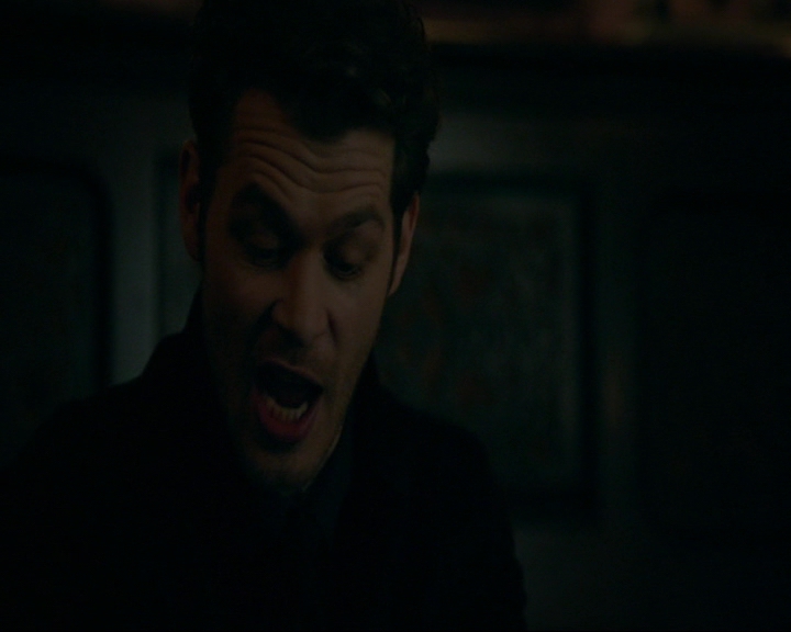 VampireDiaries-dot-nl_TheOriginals4x06BagOfCobras0987.jpg