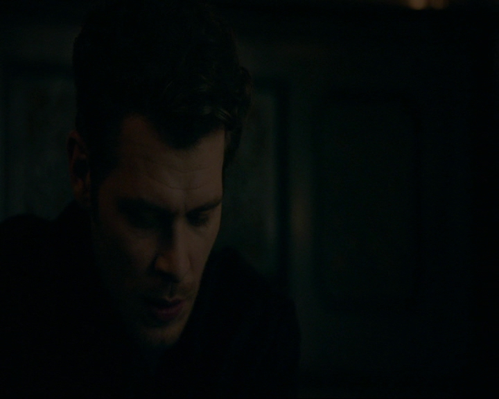 VampireDiaries-dot-nl_TheOriginals4x06BagOfCobras1003.jpg