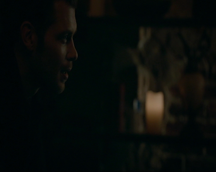 VampireDiaries-dot-nl_TheOriginals4x06BagOfCobras1020.jpg