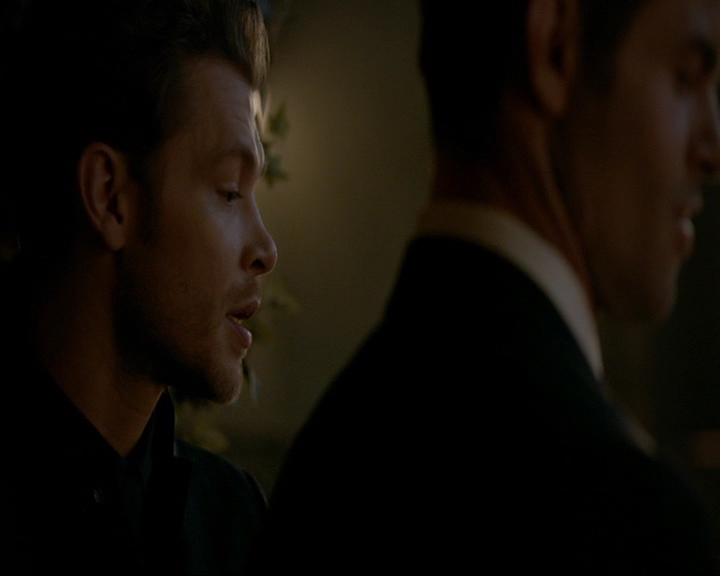 VampireDiaries-dot-nl_TheOriginals4x06BagOfCobras1129.jpg