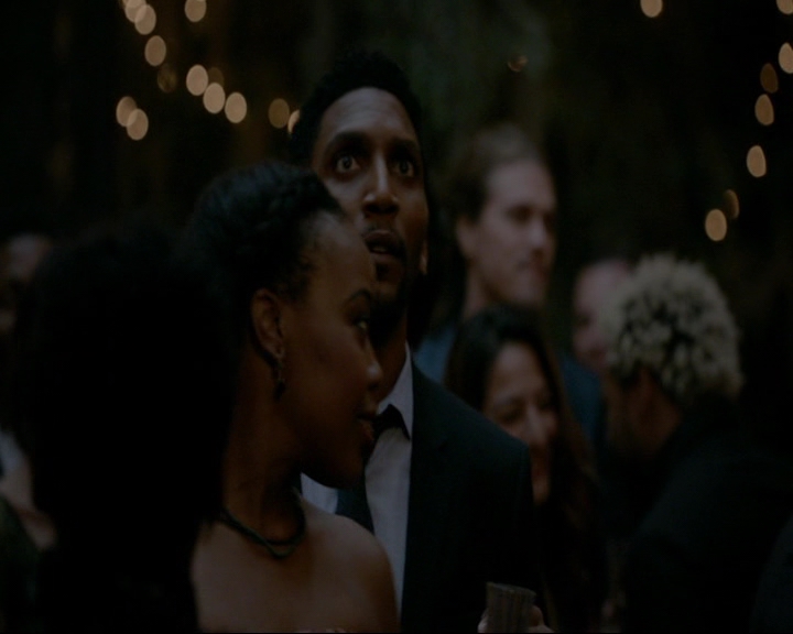 VampireDiaries-dot-nl_TheOriginals4x06BagOfCobras1144.jpg