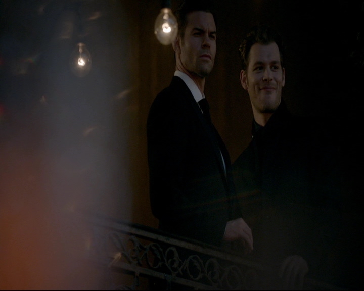 VampireDiaries-dot-nl_TheOriginals4x06BagOfCobras1172.jpg