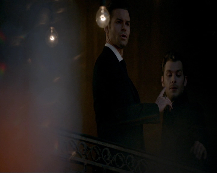 VampireDiaries-dot-nl_TheOriginals4x06BagOfCobras1175.jpg