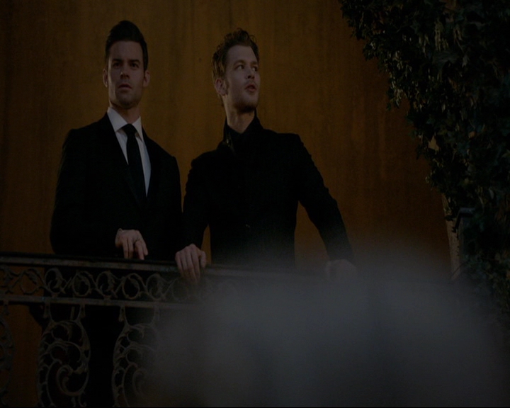 VampireDiaries-dot-nl_TheOriginals4x06BagOfCobras1178.jpg