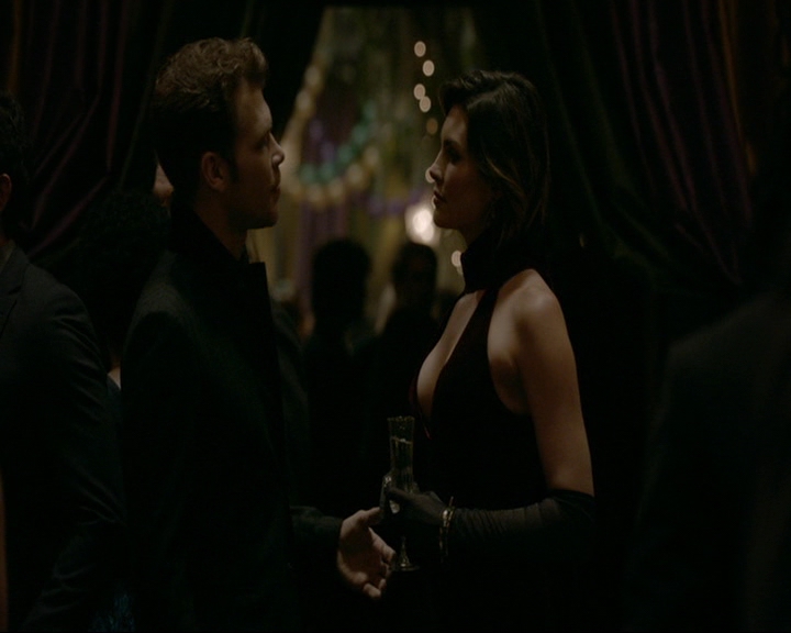 VampireDiaries-dot-nl_TheOriginals4x06BagOfCobras1215.jpg