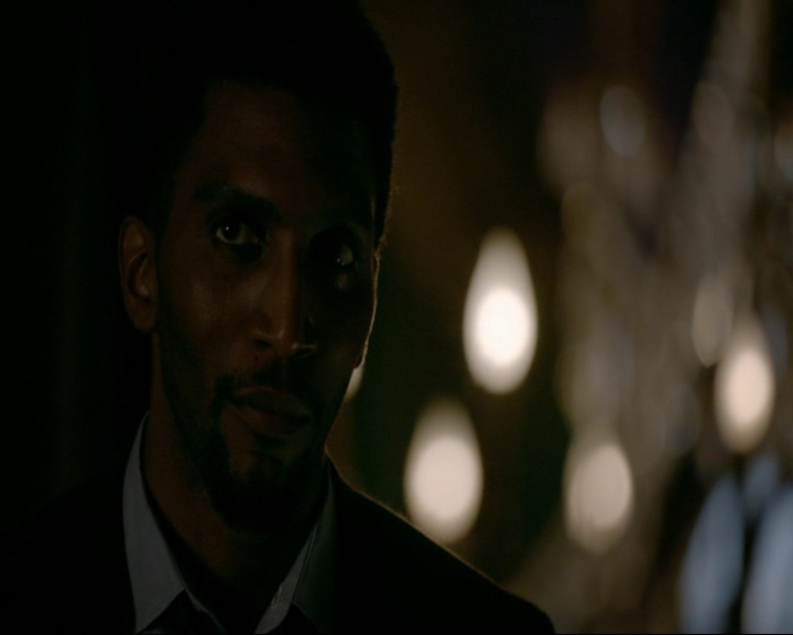 VampireDiaries-dot-nl_TheOriginals4x06BagOfCobras1271.jpg