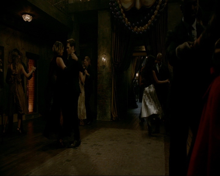 VampireDiaries-dot-nl_TheOriginals4x06BagOfCobras1395.jpg