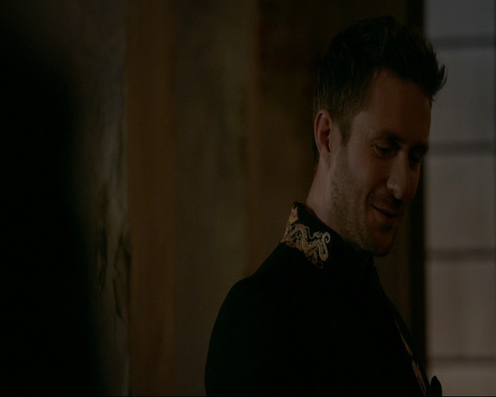 VampireDiaries-dot-nl_TheOriginals4x06BagOfCobras1812.jpg