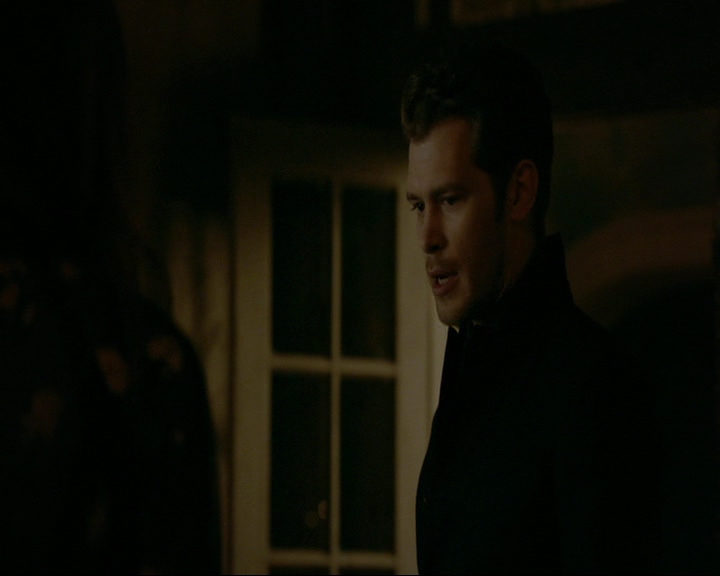 VampireDiaries-dot-nl_TheOriginals4x06BagOfCobras2350.jpg