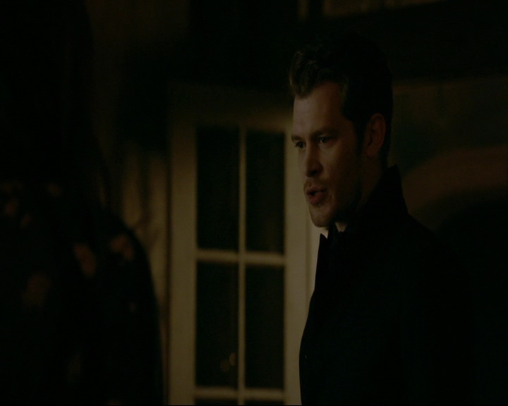 VampireDiaries-dot-nl_TheOriginals4x06BagOfCobras2351.jpg