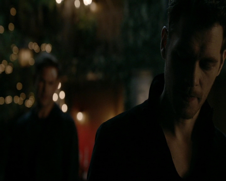 VampireDiaries-dot-nl_TheOriginals4x08VoodooInMyBlood1941.jpg