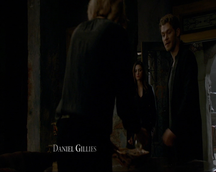 VampireDiaries-dot-nl_TheOriginals4x10Phantomesque0102.jpg