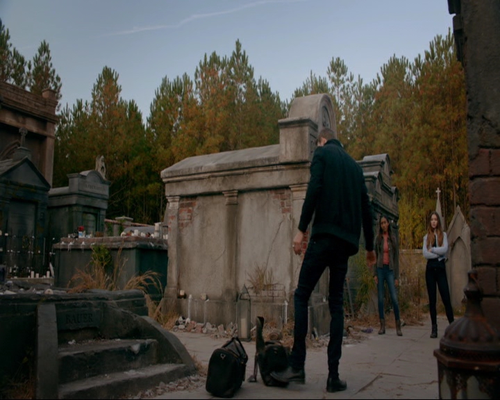 VampireDiaries-dot-nl_TheOriginals4x10Phantomesque1420.jpg