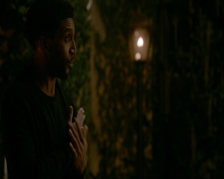 VampireDiariesWorld-dot-nl_TheOriginals4x13TheFeastOfAllSinners0943.jpg