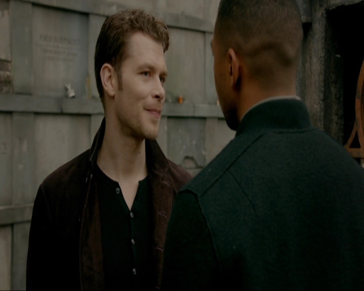 VampireDiariesWorld-dot-nl_TheOriginals4x13TheFeastOfAllSinners1002.jpg