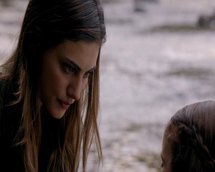 VampireDiaries-dot-nl_TheOriginals4x01GatherUpTheKillers-deletedscene0094.jpg