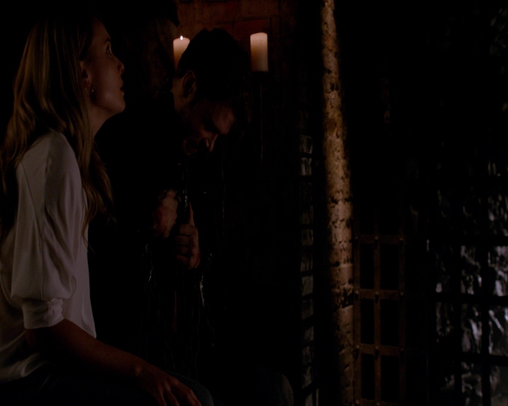 VampireDiaries-dot-nl_TheOriginals4x02NoQuarter-deletedscene0002.jpg