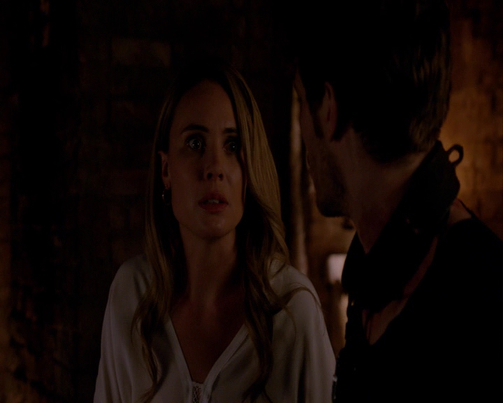 VampireDiaries-dot-nl_TheOriginals4x02NoQuarter-deletedscene0011.jpg