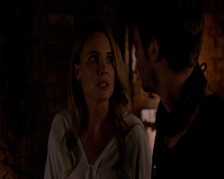 VampireDiaries-dot-nl_TheOriginals4x02NoQuarter-deletedscene0013.jpg