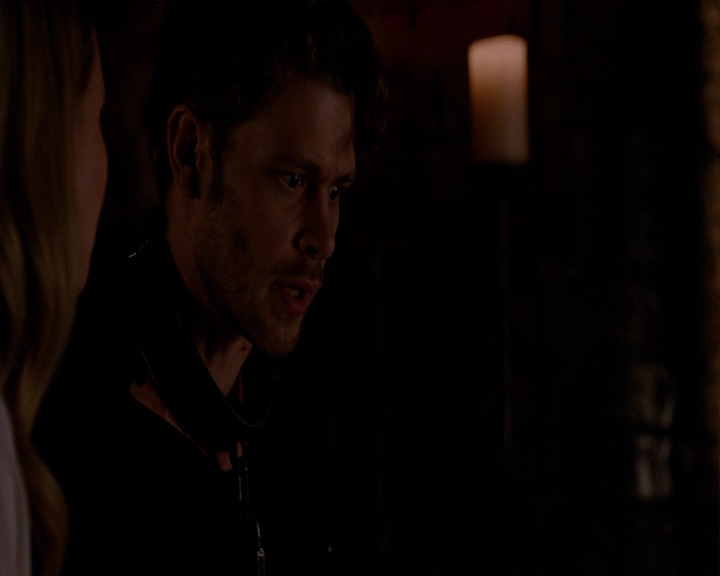 VampireDiaries-dot-nl_TheOriginals4x02NoQuarter-deletedscene0018.jpg