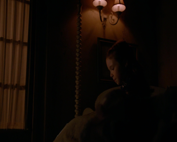 VampireDiaries-dot-nl_TheOriginals4x09QueenDeath-deletedscene0010.jpg