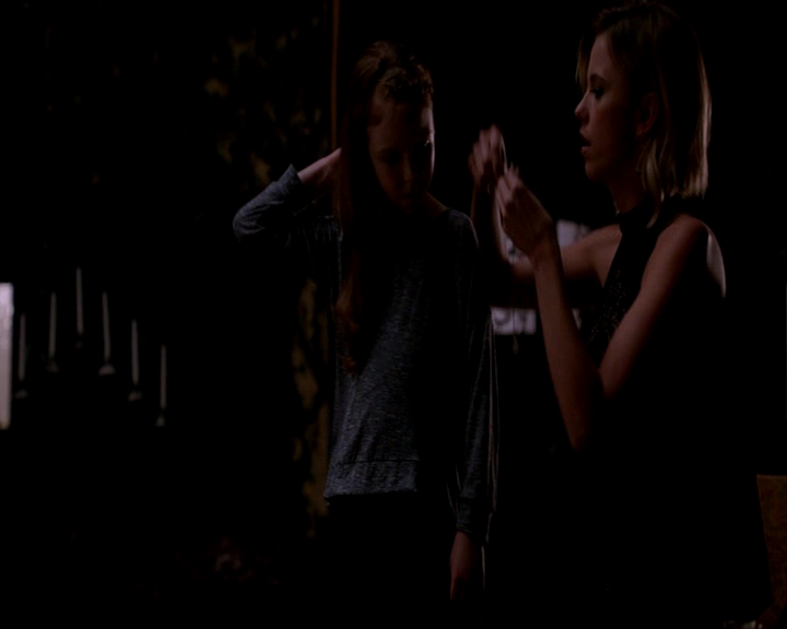 VampireDiaries-dot-nl_TheOriginals4x13TheFeastOfAllSinners-deletedscene0171.jpg