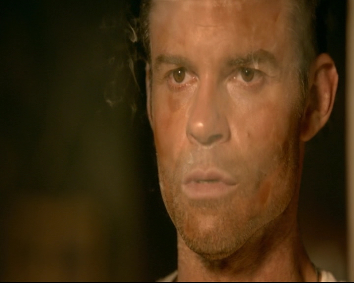 vampirediariesworld-dot-nl_TheOriginals5x03NeMeQuittePas07388.jpg