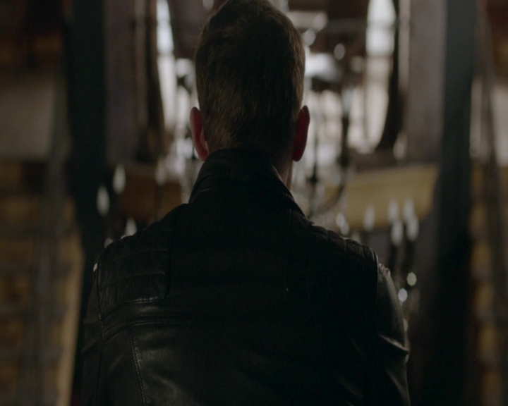 vampirediariesworld-dot-nl_TheOriginals5x10ThereInTheDisappearingLight-deletedscene00003.jpg