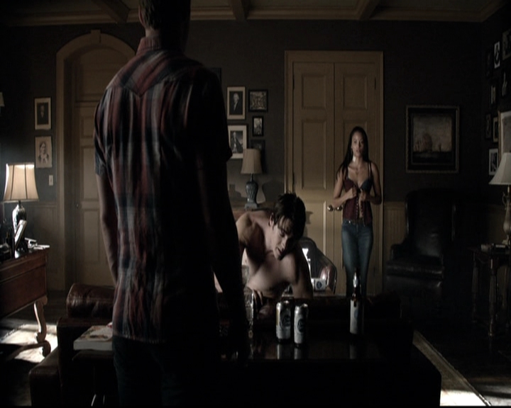 VampireDiariesWorld-dot-nl_6x02YellowLedbetter0134.jpg VampireDiariesWorld-dot-nl_6x02YellowLedbetter0134.jpg
