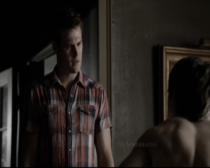 VampireDiariesWorld-dot-nl_6x02YellowLedbetter0135.jpg