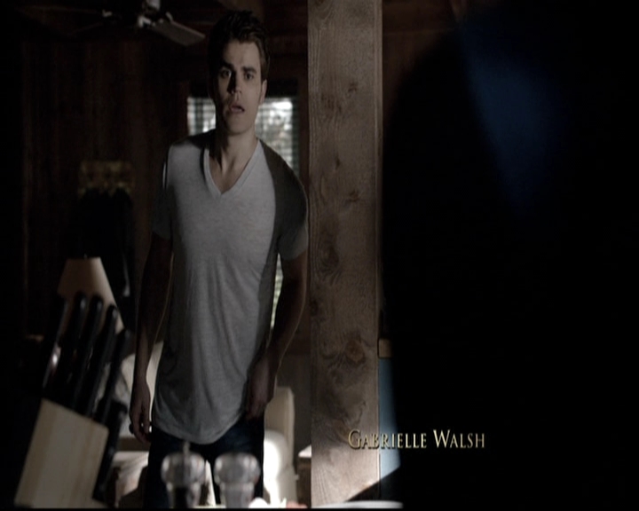VampireDiariesWorld-dot-nl_6x02YellowLedbetter0177.jpg