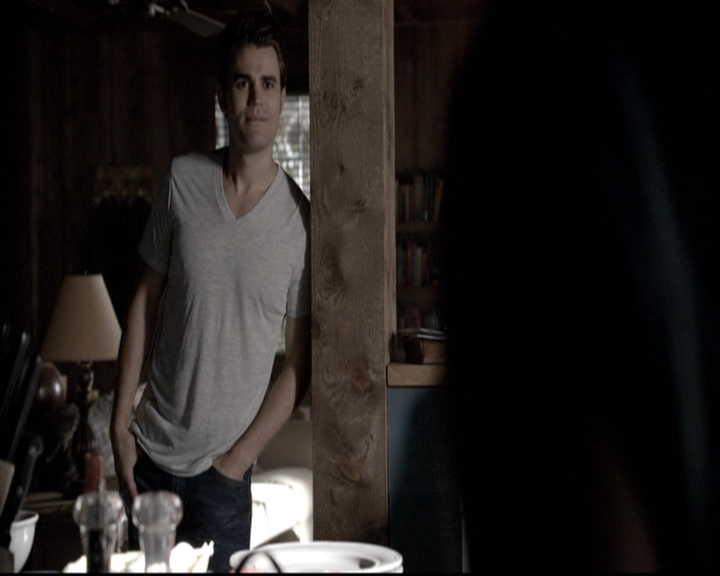 VampireDiariesWorld-dot-nl_6x02YellowLedbetter0181.jpg