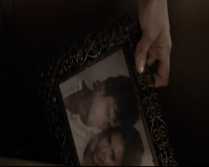 VampireDiariesWorld-dot-nl_6x02YellowLedbetter0245.jpg