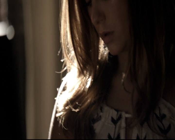 VampireDiariesWorld-dot-nl_6x02YellowLedbetter0258.jpg