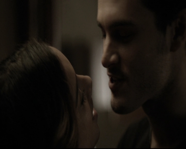 VampireDiariesWorld-dot-nl_6x02YellowLedbetter0349.jpg
